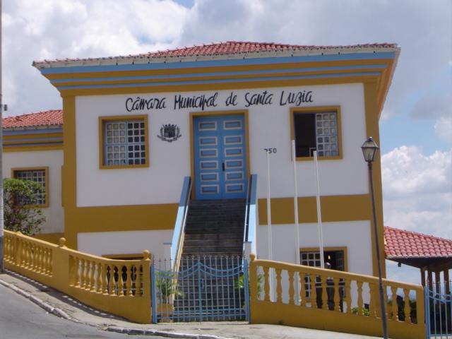 Cmera Municipal em Santa Luzia